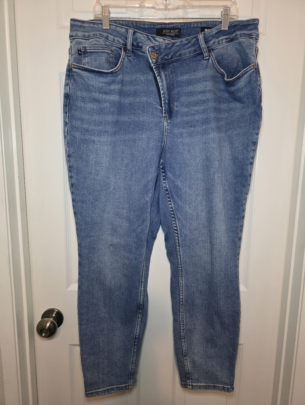 Judy Blue Asymmetric Crossover Waistband jeans Sz 18W Relaxed Fit